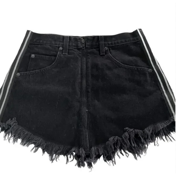 Carmar Skirt Womens 26 Black Denim High Rise Frayed Hem Side Stripe Zip Mini - Picture 2 of 7